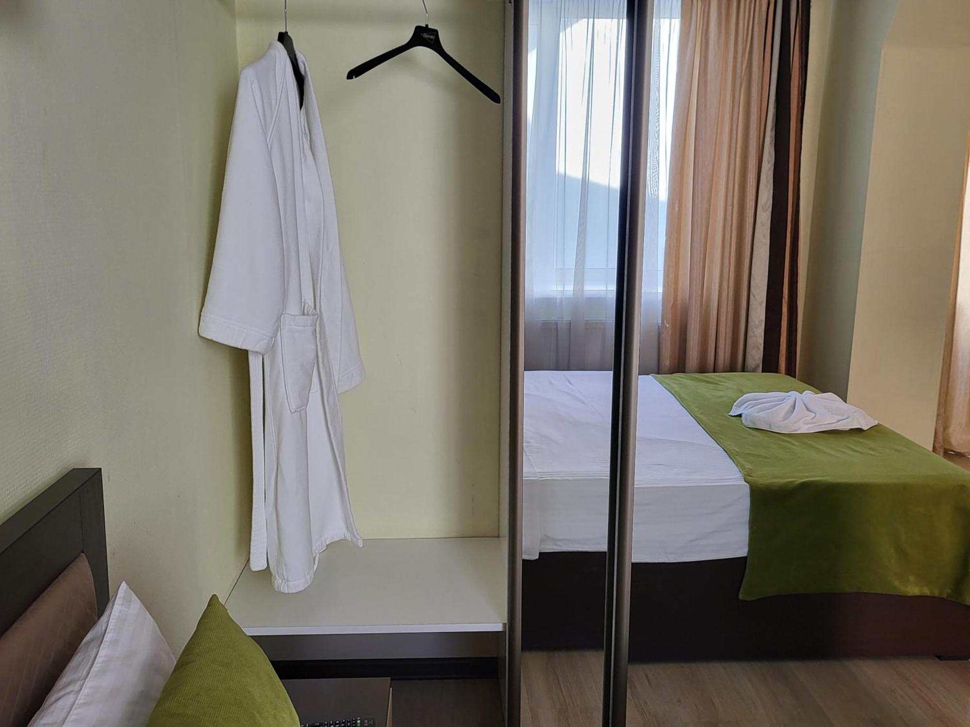 Comfort Hotel Chişinǎu Buitenkant foto