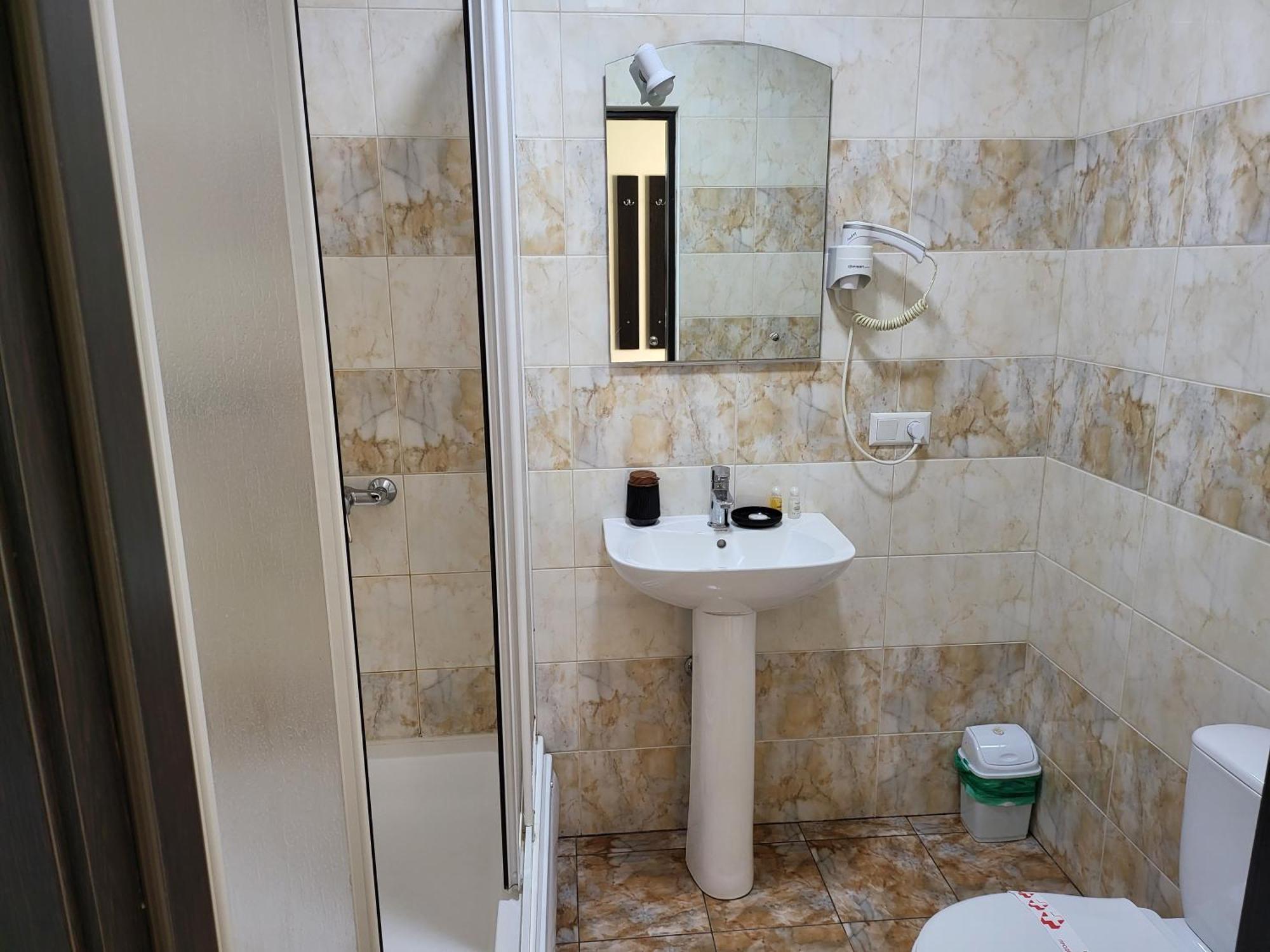 Comfort Hotel Chişinǎu Buitenkant foto
