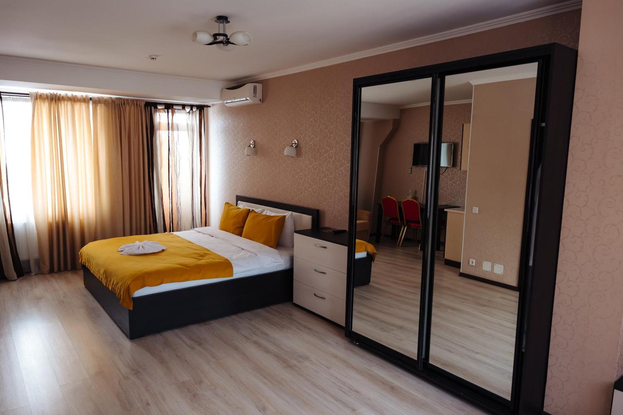 Comfort Hotel Chişinǎu Buitenkant foto