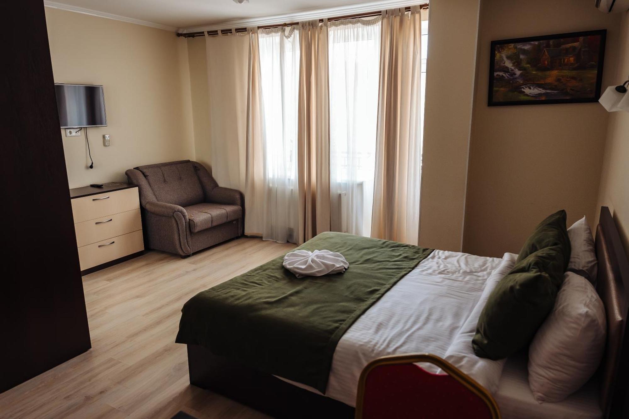 Comfort Hotel Chişinǎu Buitenkant foto